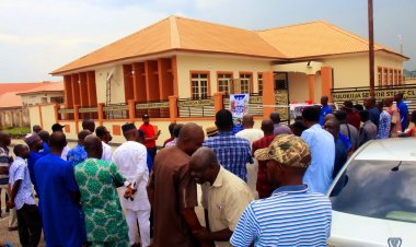 FULOKOJA VC Professor Olayemi Akinwumi Bags Award of Excellence, Opens Senior Staff Club