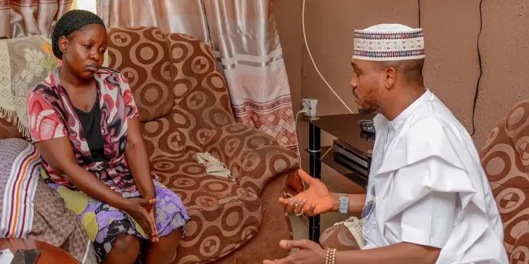 Federal lawmaker Shina Peller Visits Family Of Slain LAUTECH Student, Meets OPC Members In Ogbomoso