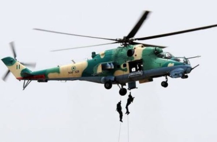 Nigerian Defence Academy graduates 129 paratroopers after 5 years of academic and military training