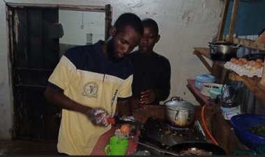 ASUU Strike: Final-year Medical Student Turns Food Vendor