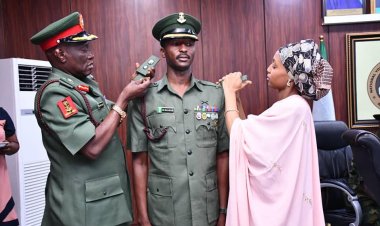 PHOTOS: NYSC DG Muhammad Kaku decorates military assistant with rank of  Lieutenant colonel