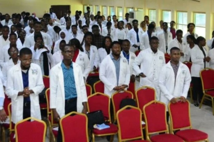 College of Medicine, UNILAG holds white coat ceremony for 200 Level