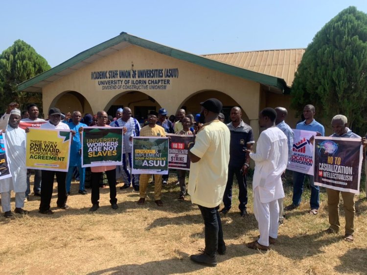 ASUU protests in UNILORIN over alleged 'casualization' of workers