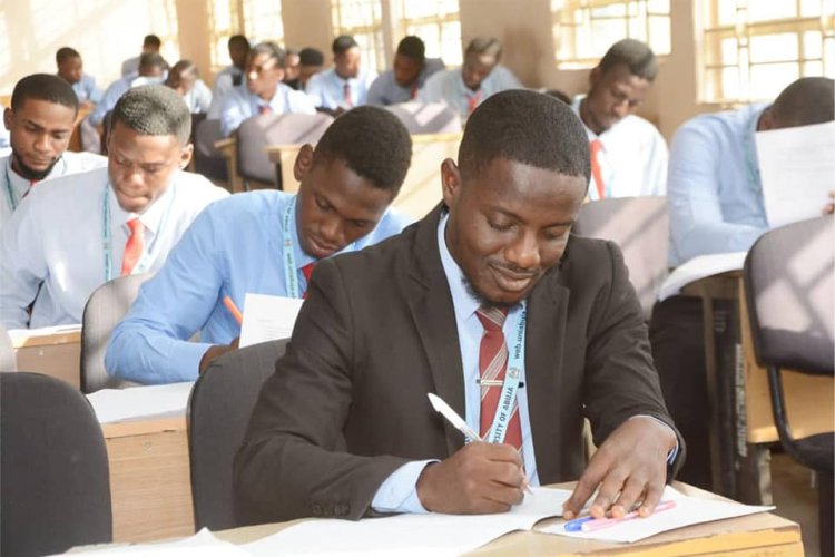 UNIABUJA Students all smile as they round off their first semester examination after 8 months of ASUU Strike (PHOTOS)