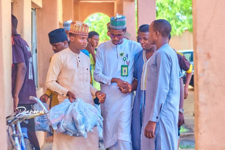 Federal  University Dutsin-ma SUG Distributes Ramadhan Packages To Students