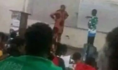100 level student leaves coursemates amazed as he boldly corrects lecturer in class