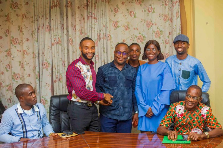 UNIUYO VC Receives Beneficiary Of Law School Scholarship