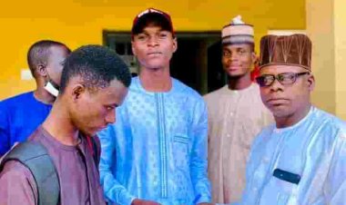 SRC VP, Ibrahim (Ten Ten) pays 11 Gombe State University Students With Disability Matriculation Gown Fee