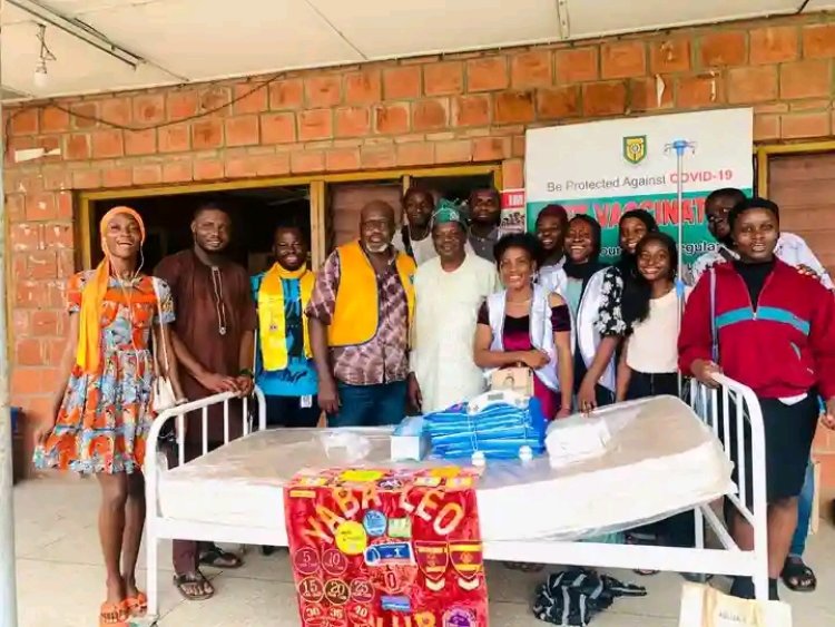 Yaba Leo Club Of YABATECH Donates Medical Equipment To School