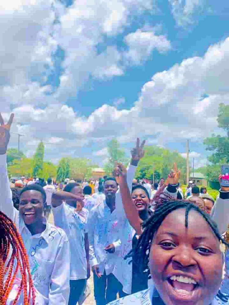 Federal Polytechnic Bauchi Students Celebrate Graduation with Joyful Sign-Out Ceremony