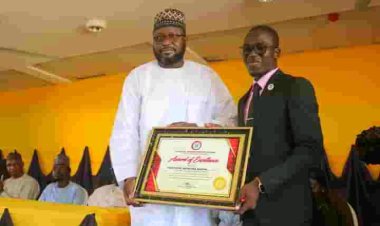 Awards of Excellence Presented to FUGASHUA's Distinguished Leaders as New SUG Executives Take Oath