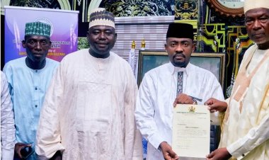 Delegation from Minister presents appreciation letter to MAAUN Founder Prof. Gwarzo