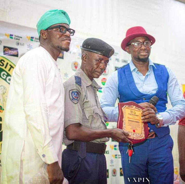 FUL SUG Presents Award Of Honour To Mr. Gideon Ayemu As Best Security Personnel