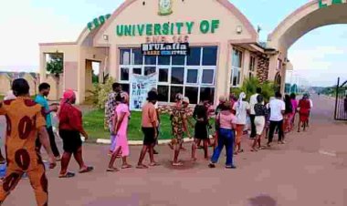 FULafia Students Pray for Peace and Unity in Nigeria