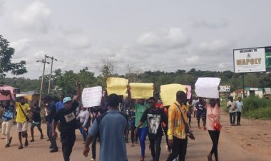 Students Express disapproval by Protesting against Tuition Fee Hike at Moshood Abiola Polytechnic