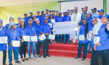 Governor Sule Presents Cheques to 33 NSUK First-Class Graduates, Lauds University For initiating AA Sule Ideation Camp 33