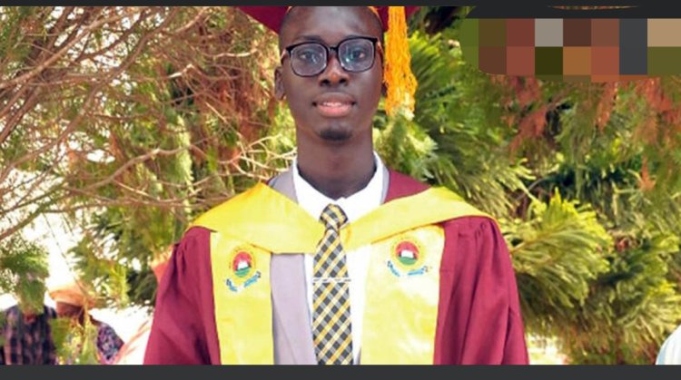 Nigerian Teen Graduates with First-Class in Accounting Bag's Best Student Award