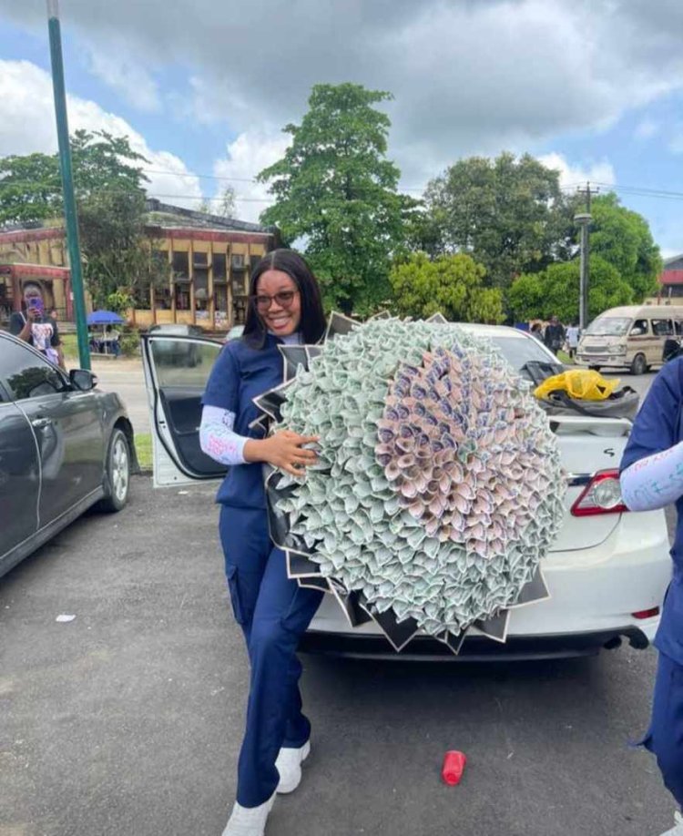 UNICAL Graduating Nursing Student Receives a Bouquet of Money From her Partner