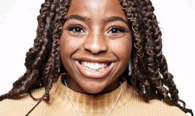 Young African-American girl Tobechukwu Tobi Phillips Makes History as Alvin High School's First Black Valedictorian with a Record 6.9 GPA