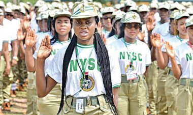 Anambra NYSC State Coordinator Welcomes Prospective Corps Members with Warm Gesture