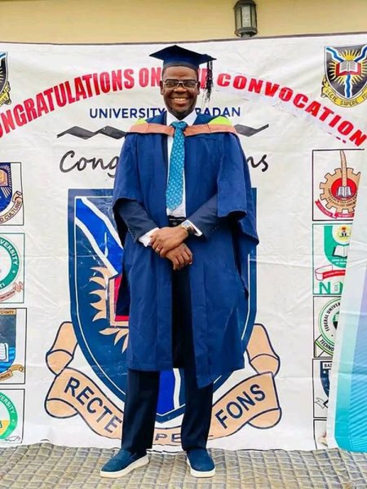 Media Entrepreneur and Agidigbo FM CEO, Oriyomi Hamzat, Achieves Academic Milestone with UI Graduation