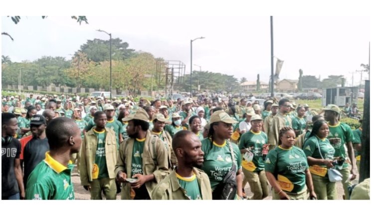 500 NYSC Members Stage Rally Against Open Defecation in Oyo State