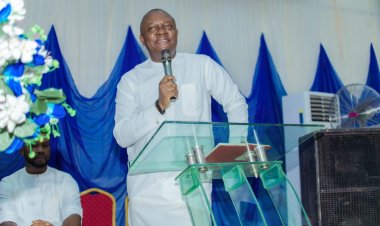 Valentine Ozigbo Drops Wisdom Nuggets for UNIZIK Students