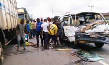 OAU Final Year Student Dies, Three Others Injured in Road Crash