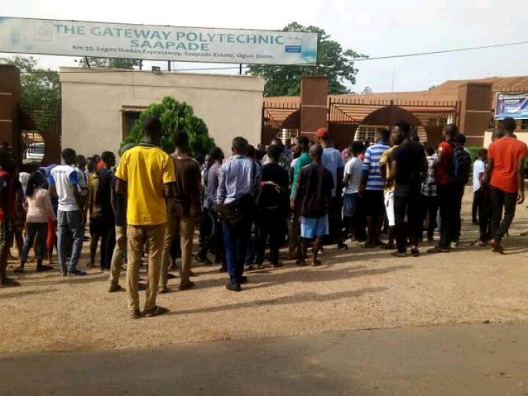 Gateway Polytechnic Students Stage Protest Against Rising Armed Robberies in Hostels