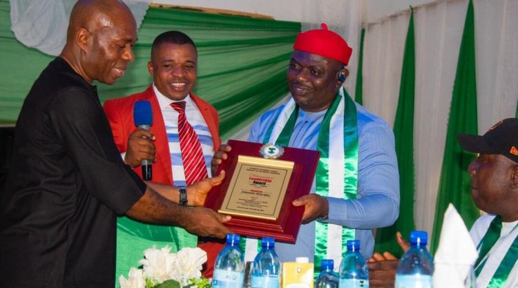 UNN Honours Cross River PDP Chieftain, Others with Leadership Award