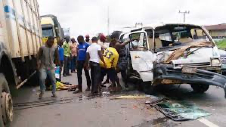 OAU Final Year Student Dies, Three Others Injured in Road Crash