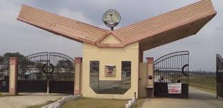 ASUU UNIUYO Gifts N1.7m to 15 Indigent Students, Honor Past Leaders