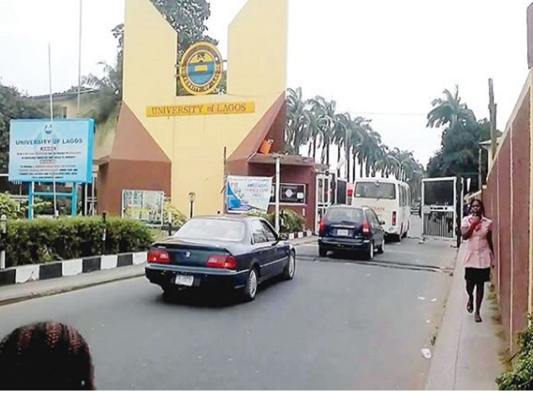 Bus Conveying UNILAG Post-Graduate Gowns Vandalized Ahead of 54th Convocation Ceremony