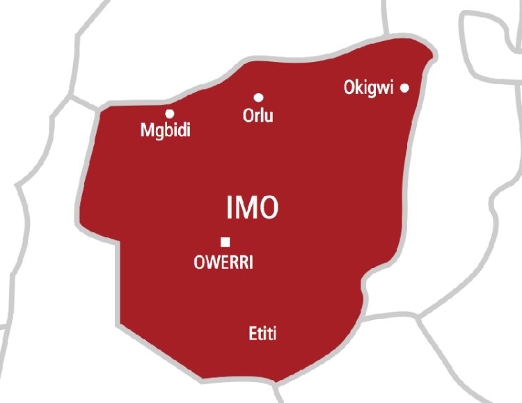 Imo Federal Lawmaker Awards Scholarships to 114 Indigent Constituents