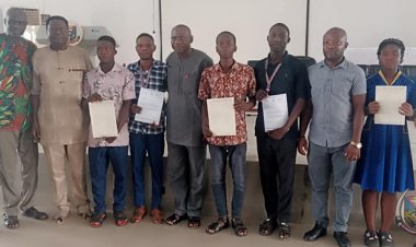 ASUU FUTA Gives Scholarships to Indigent Students