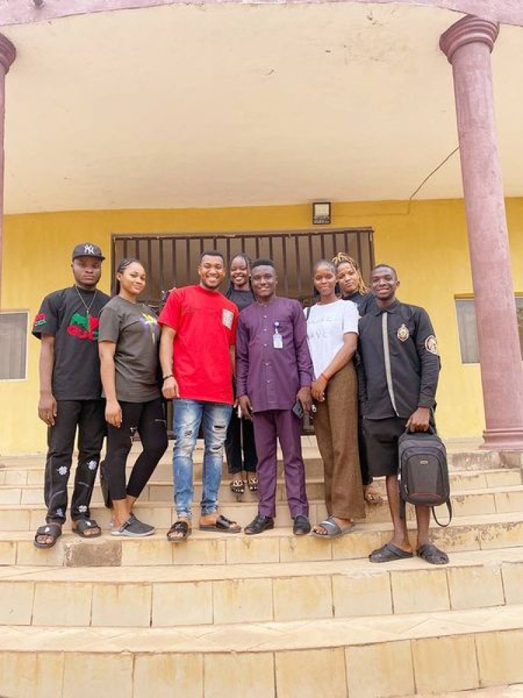 ABSU SUG PRO Gifts Medical Lab Department with Mirror Donation