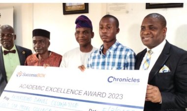 Lagos Government Rewards Top Six WASSCE Students with Cash Gifts