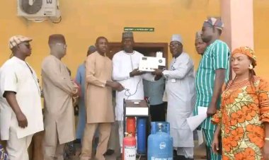 NSUK Gets A Boost As Senator Almakura Donates Science Equipment To Faculty of Agric