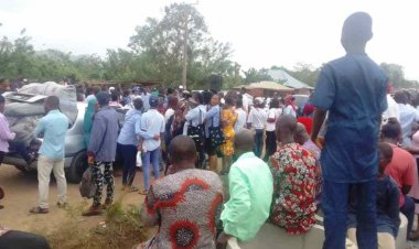Federal Polytechnic, Ado Ekiti, Faces Disruption as Staff and Students Protest Road Conditions