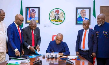 Enugu Governor Signs Bill Establishing Teaching Hospital in Enugu North