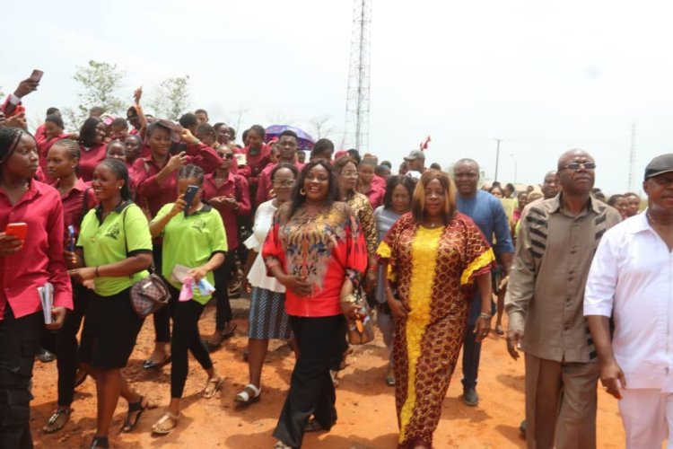 Ojukwu University Ag. Vice Chancellor Inaugurates Faculty of Education Micro Project