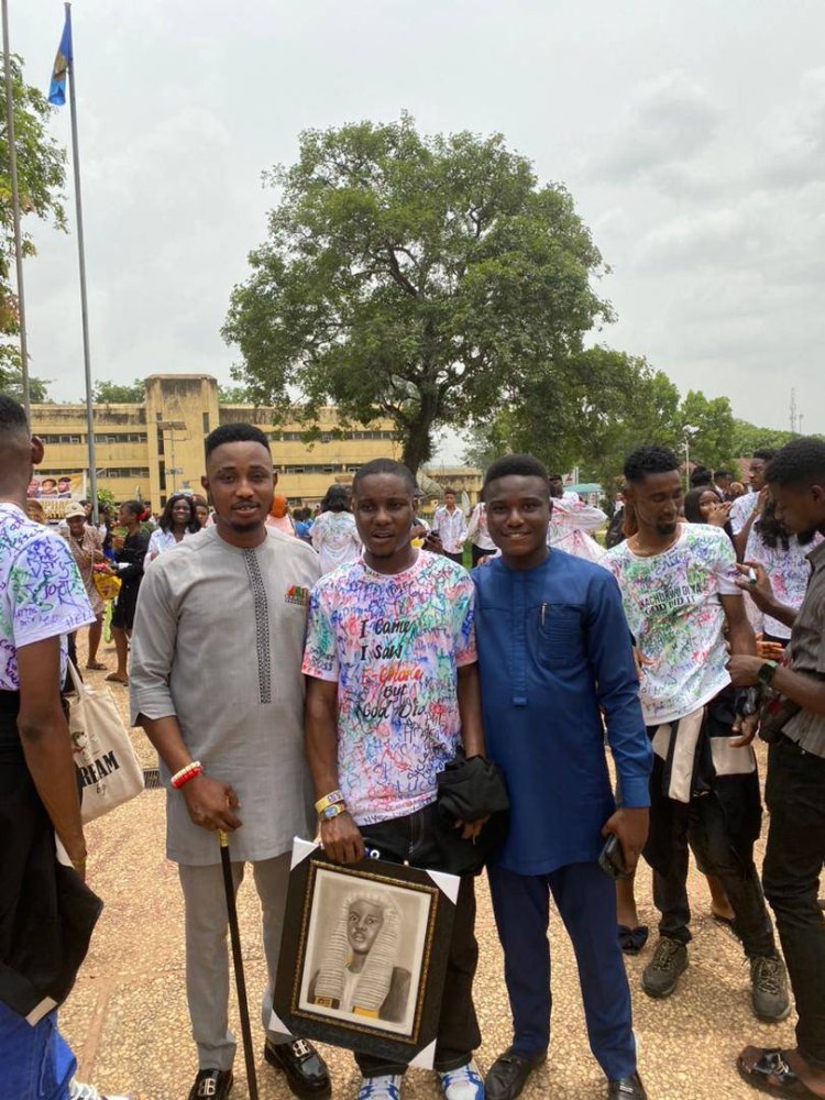 ABSU SUG President and Supervisor Commend Final Year Students Across Departments