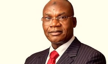 Fake degrees: FG awaits probe report, threatens culprits’ arrest