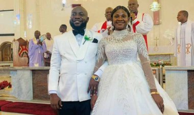 ABSU SUG PRO Extends Wishes for Blissful Marriage to Lecturer Anucha Wisdom