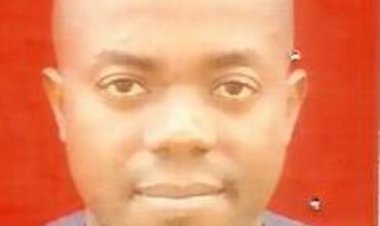 UNIPORT Lecturer Dr Obinichi Nnorom Caught on Camera Sexually Harrassing Student