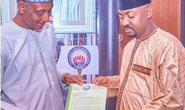 Kano CP lauds MAAUN President Prof Gwarzo for donating two operational vehicles to police