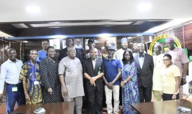 YABATECH Accountancy Alumni of 1985/1990 Set Generously Equip Department During Alma Mater Visit