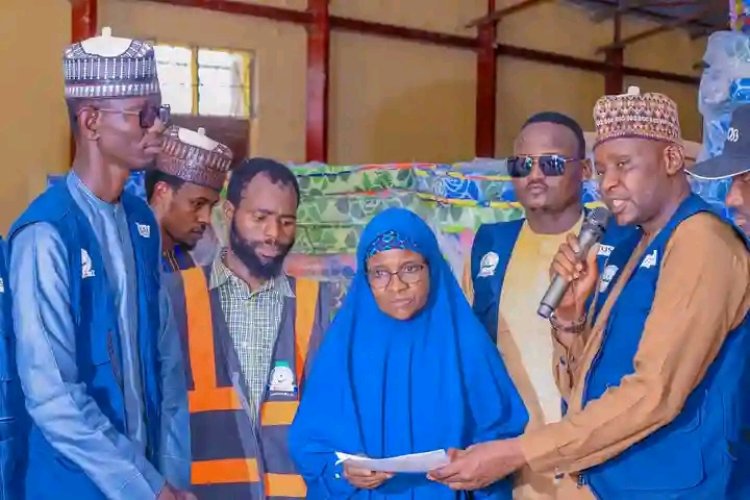 Governor Buni Presents Relief Materials to Victims of FUGA Female Hostel Fire Incident