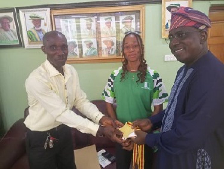 FUNAAB Grants Scholarship to Nigeria’s Sprinter Olayinka Olajide in Recognition of Outstanding Achievements