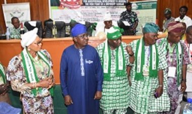 FUNAAB VC, Former VC, and Distinguished Educators Receive Prestigious Awards at UNAA’s 109th NEC Meeting